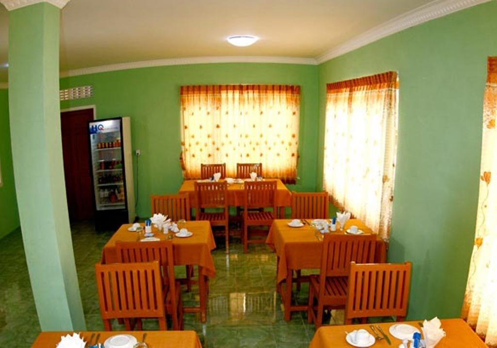 Motel Album Nyaung Shwe Exterior foto