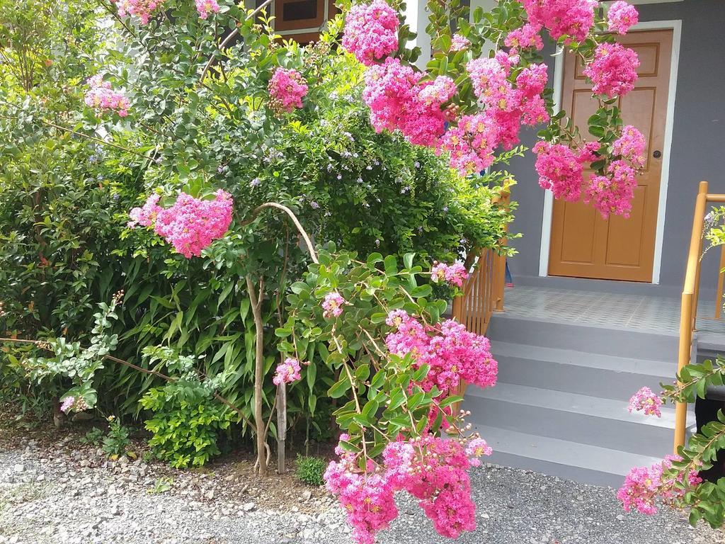 Motel Album Nyaung Shwe Exterior foto