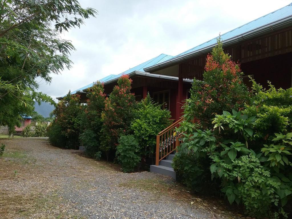 Motel Album Nyaung Shwe Exterior foto