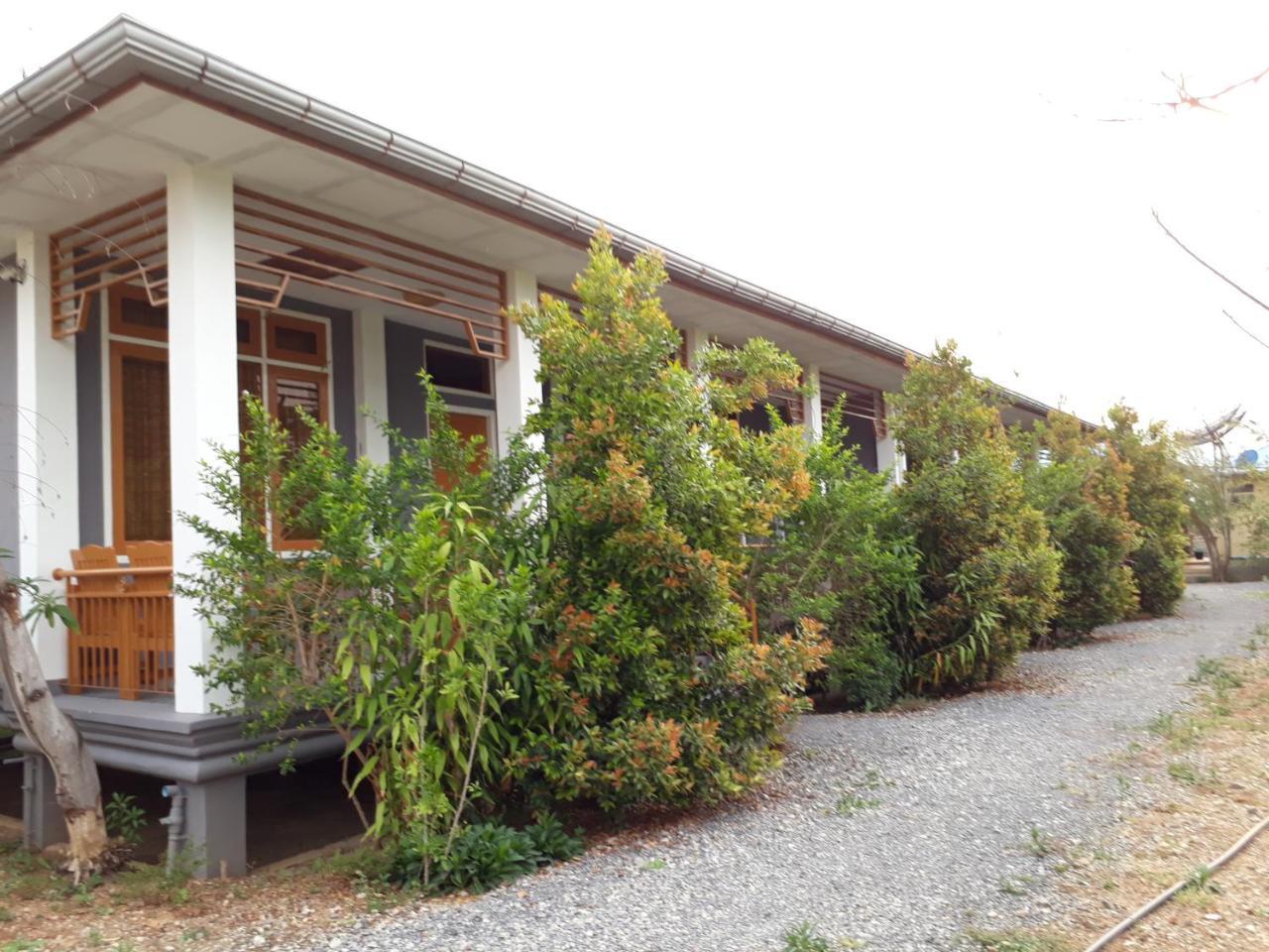 Motel Album Nyaung Shwe Exterior foto